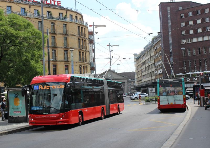 Lediglich der Wagen 100 absolvierte eine geringere Laufleistung als die anderen neun LighTram auf, da er häufig als Fahrschulwagen dient wie hier auch am 15.6.23. Foto: J. Lehmann