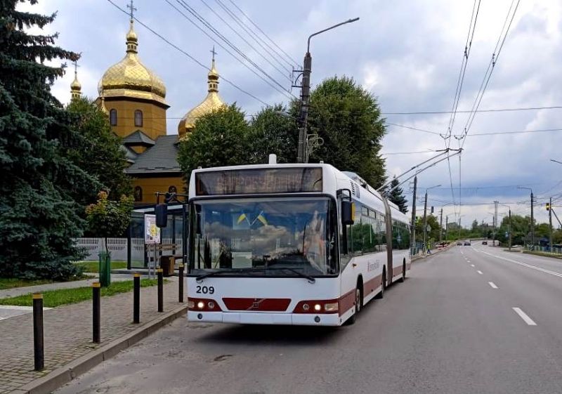 Einer der drei neu beschafften Volvo ist Wagen 209, hier bei Testfahrten am 4. September 2023. Foto: Andrij T. (via MS)