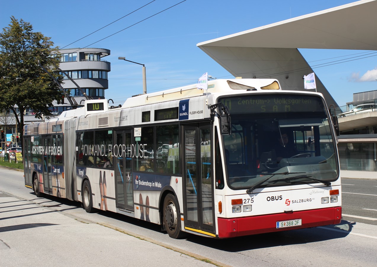 VanHool 275 wurde im Januar 2024 nach Chișinău abgegeben und befindet sich mit sieben weiteren Obussen dort als Nr.2470 im Einsatz. Foto: J. Lehmann, 12.09.2022